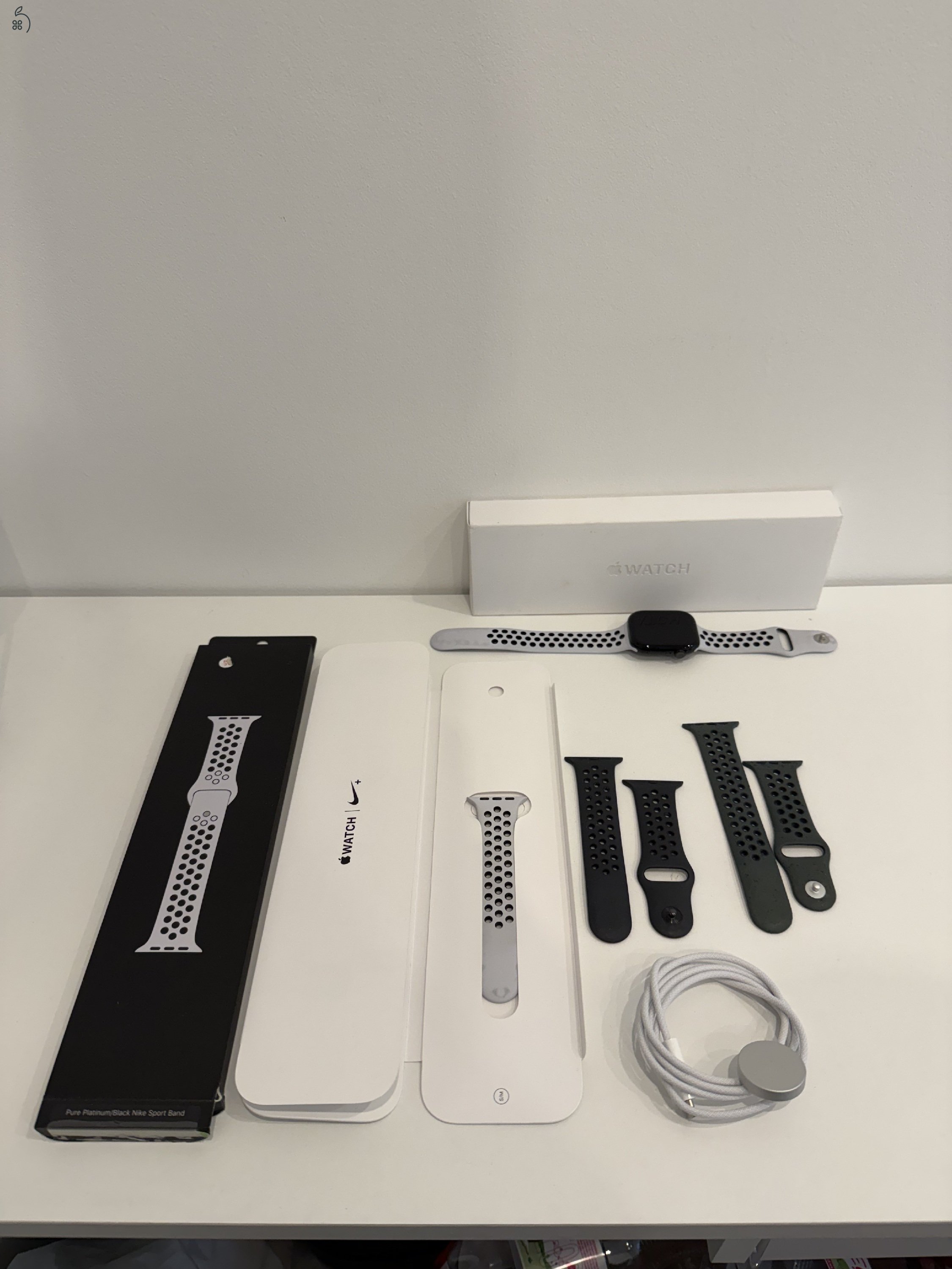 Apple Watch Series 10 46mm Jet Black GPS + Cellular + 3db szíj és gyári tartozékok + Apple Gari