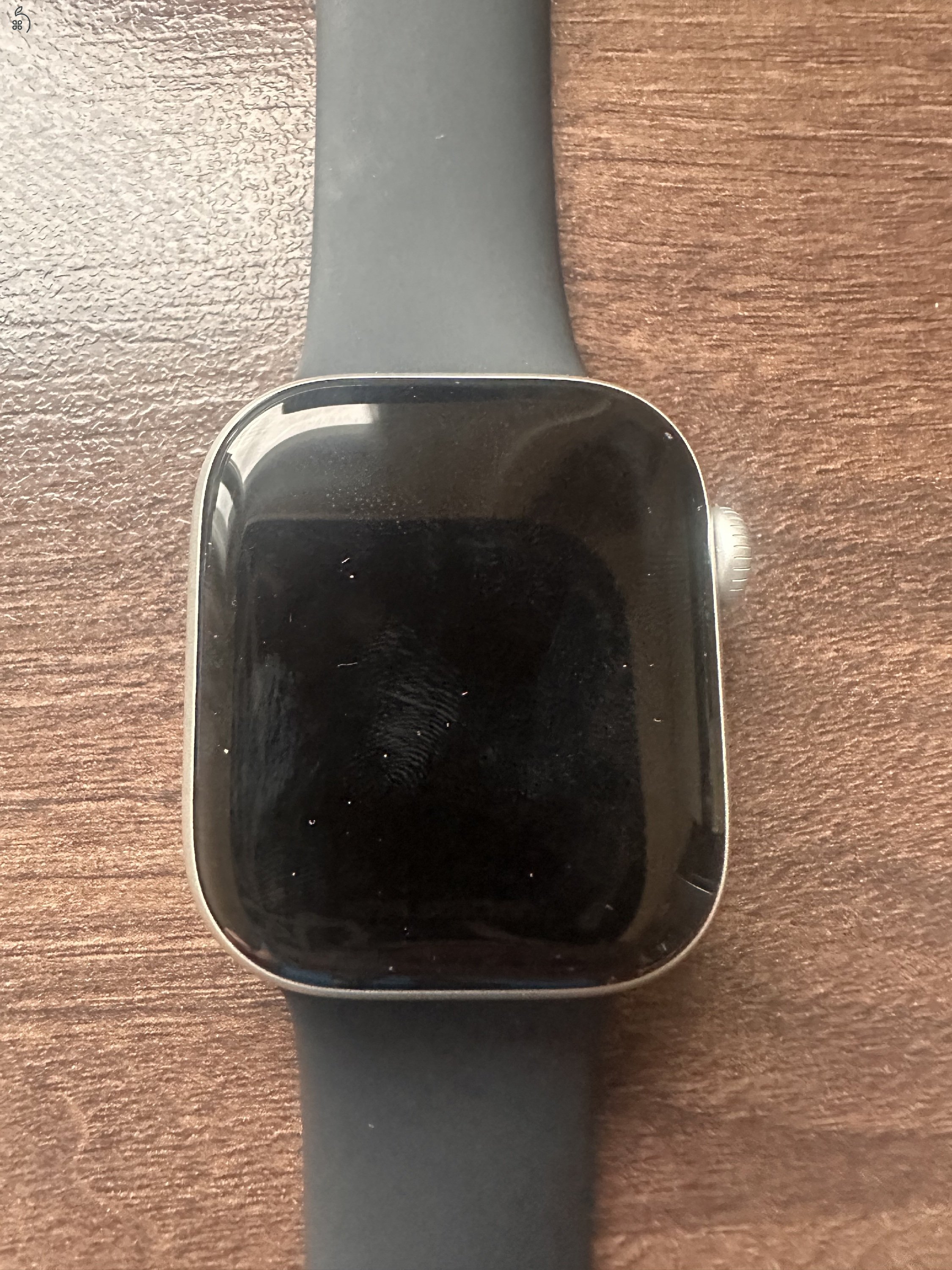 Watch 10 42mm kifogastalan allapotban garanciaval