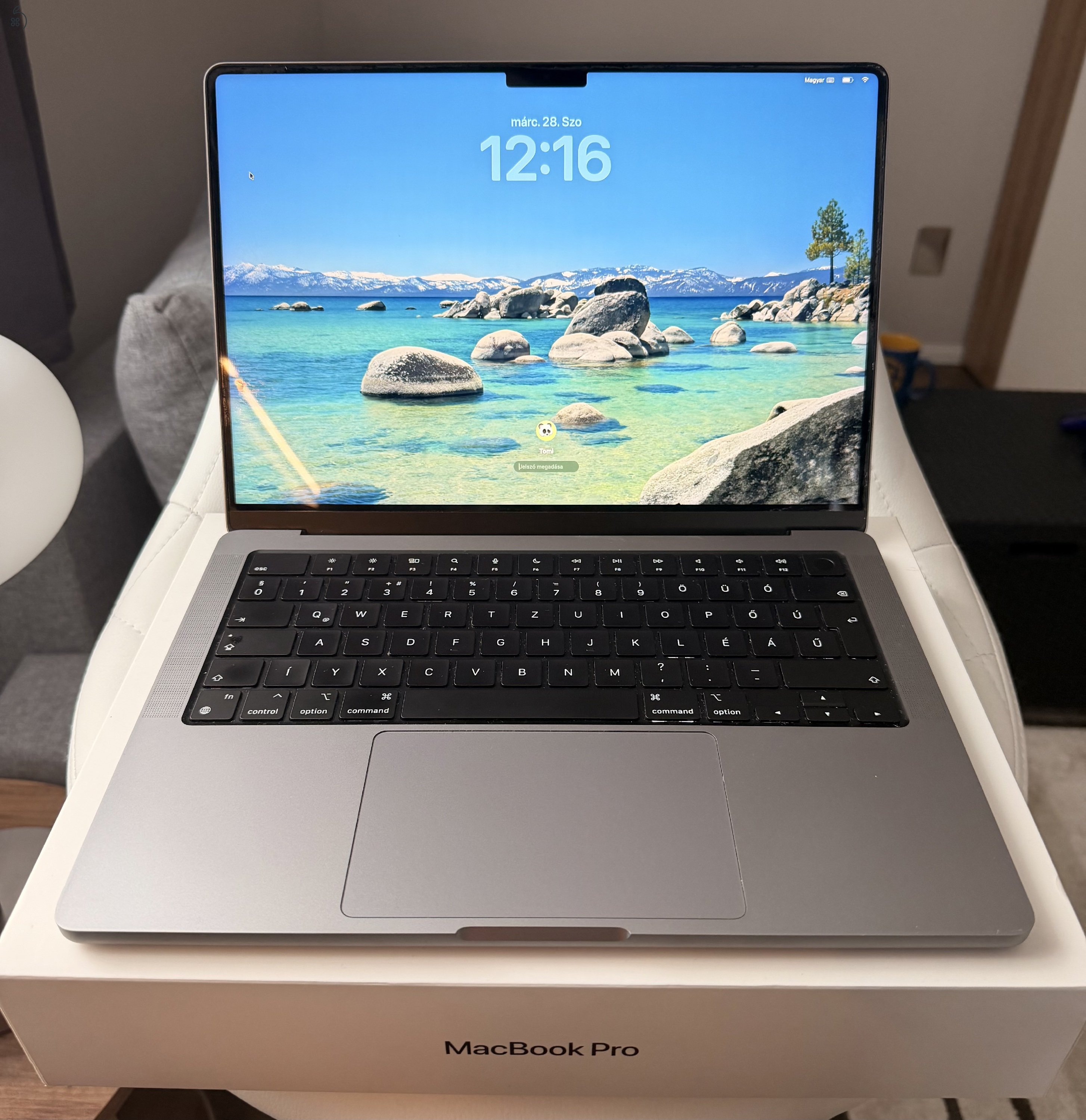 MacBook Pro 14” M1 Pro (16GB / 512GB) – szép állapot, dobozos