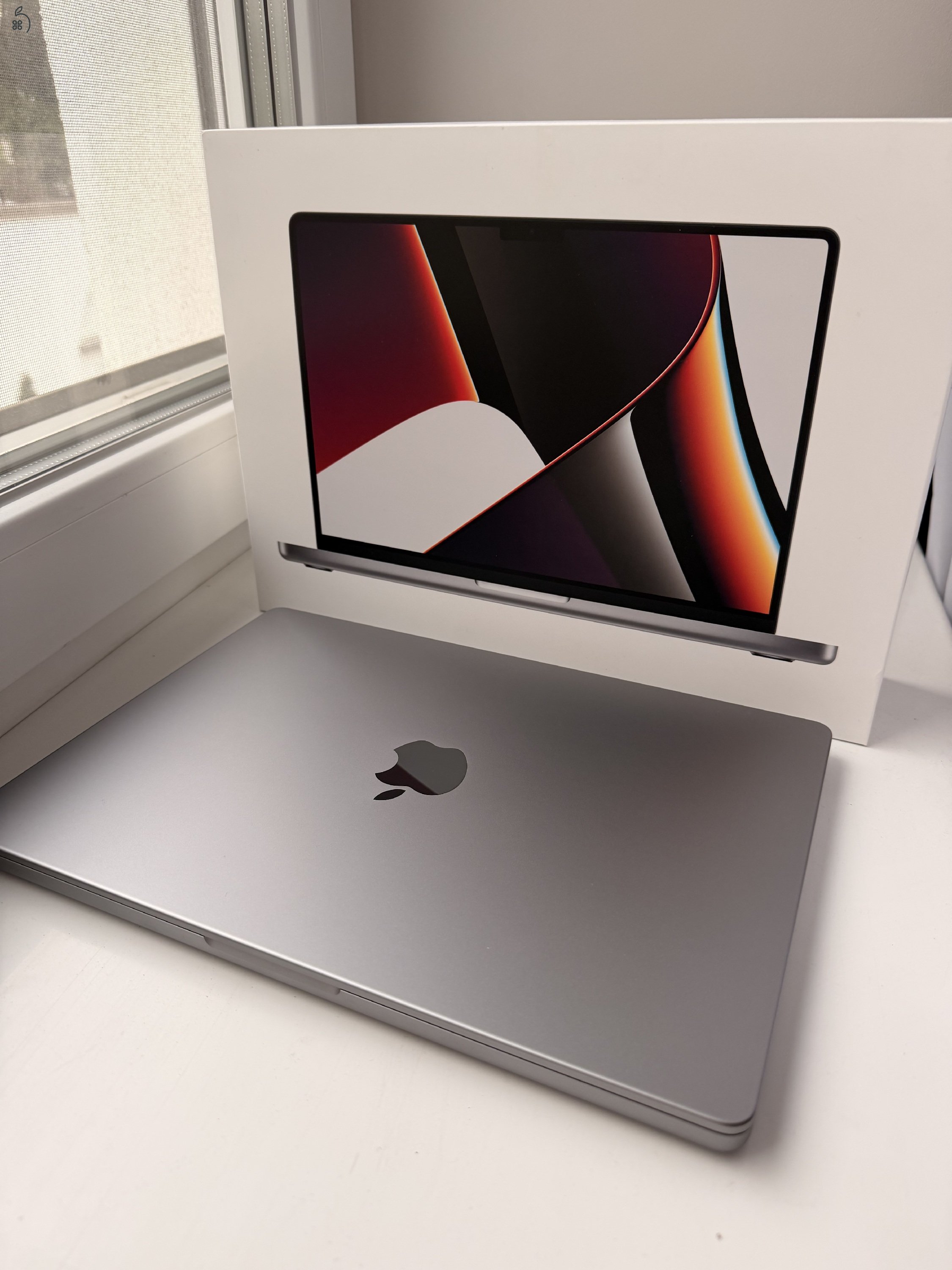 MacBook Pro 14” M1 Pro (16GB / 512GB) – szép állapot, dobozos