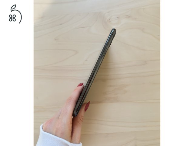 Eladó Iphone 11 pro max  256gb kártyafuggetlen 