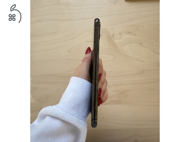 Eladó Iphone 11 pro max  256gb kártyafuggetlen 