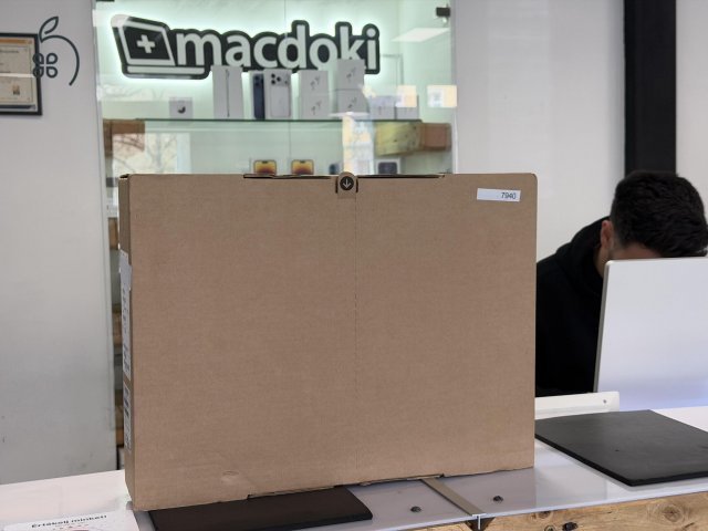 MACBOOK PRO M4 PRO 24GB/512GB ASZTRO FEKETE — 100% BONTATLAN, MÉG A BARNA SZÁLLÍTÓI DOBOZÁBAN VAN