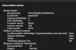 Apple MacBook Air 13,6 M4 - Éjfekete