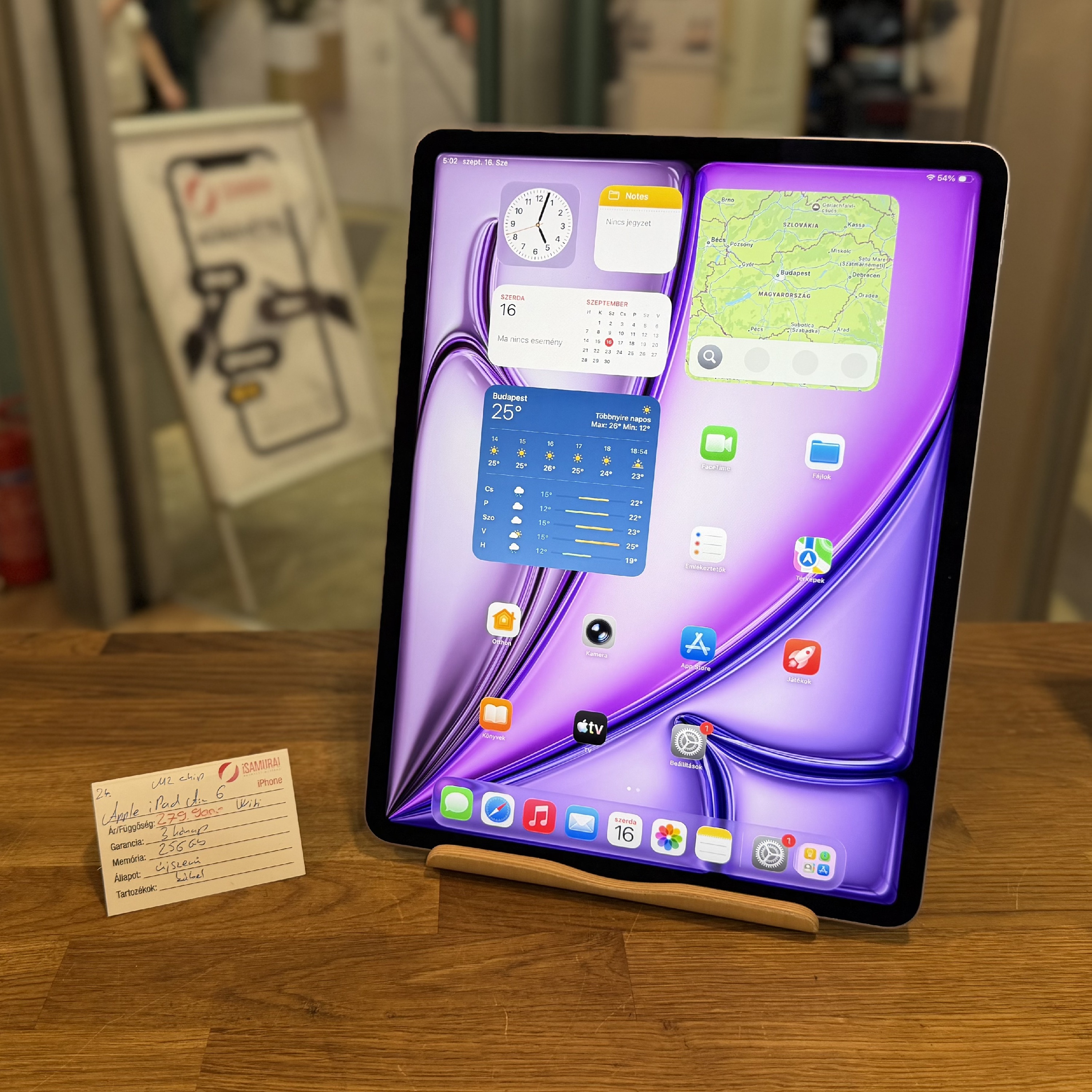 Apple iPad Air 13