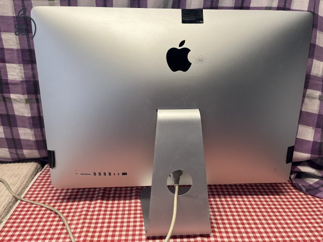 Repedt 5K Retina kijelzős iMac 27