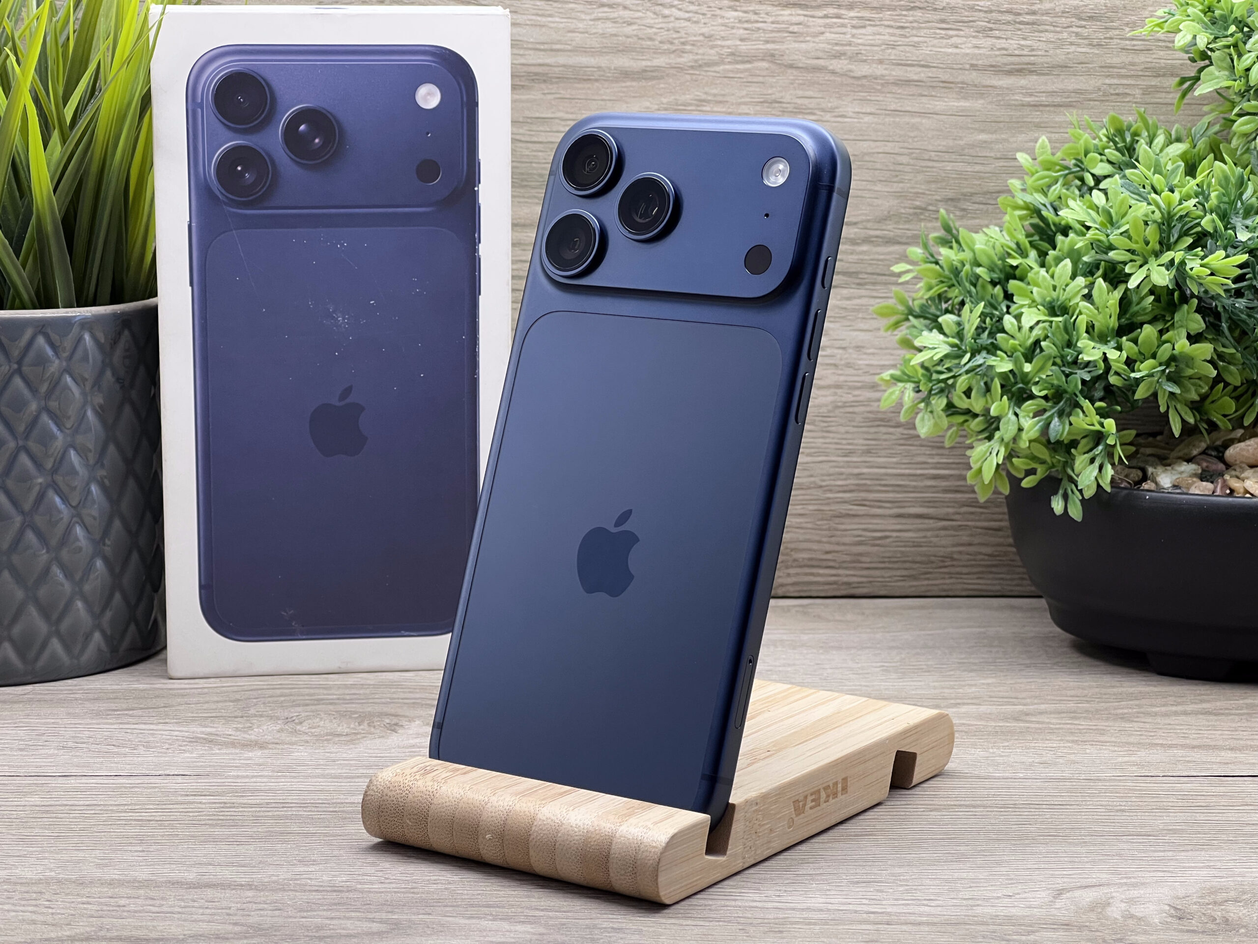 Hibátlan iPhone 17 Pro Max Deep Blue 256GB 2 ÉV Garanciával 100%