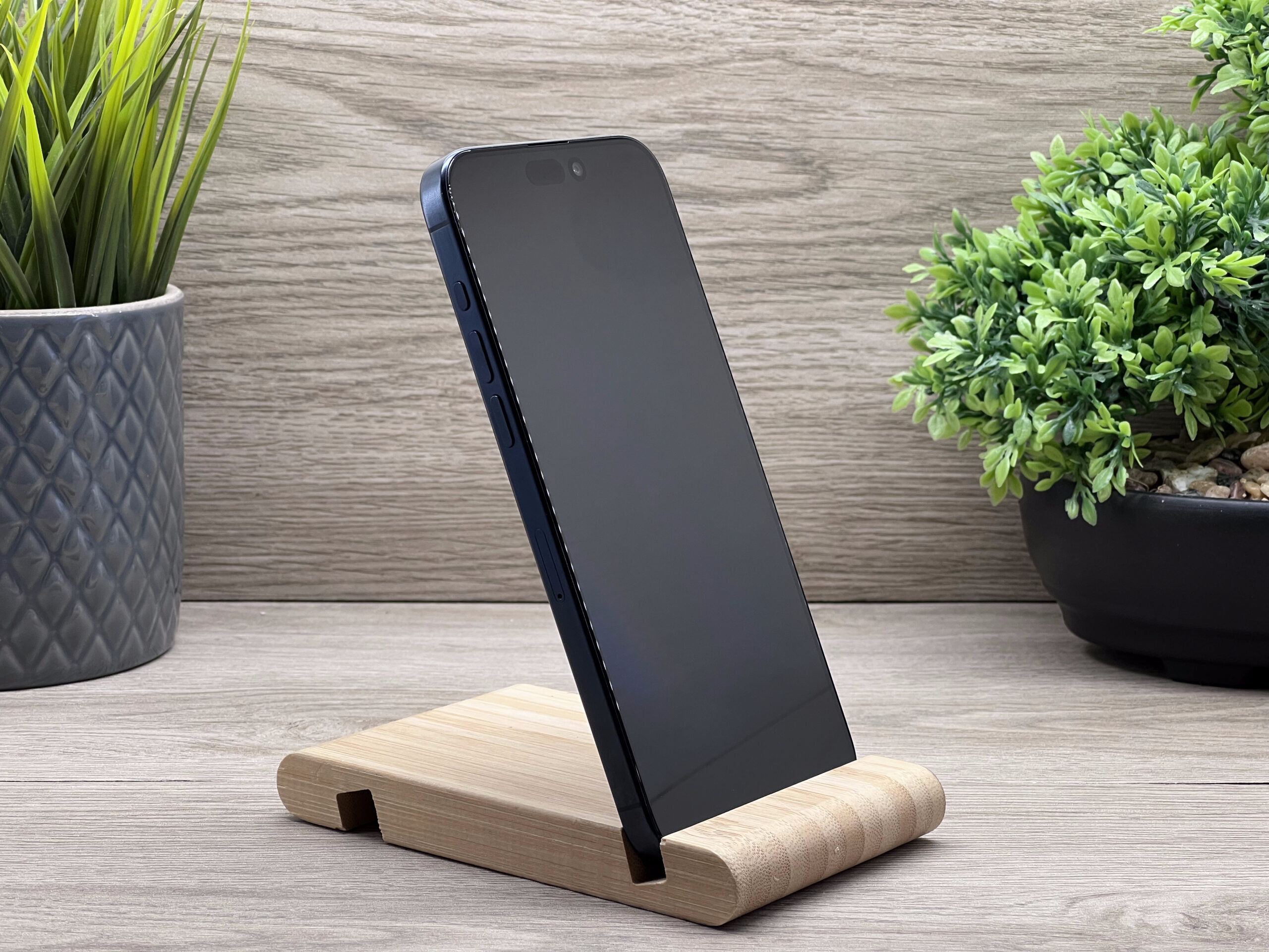 Hibátlan iPhone 15 Pro Max Blue Titanium 256GB 2 ÉV Garanciával 90%