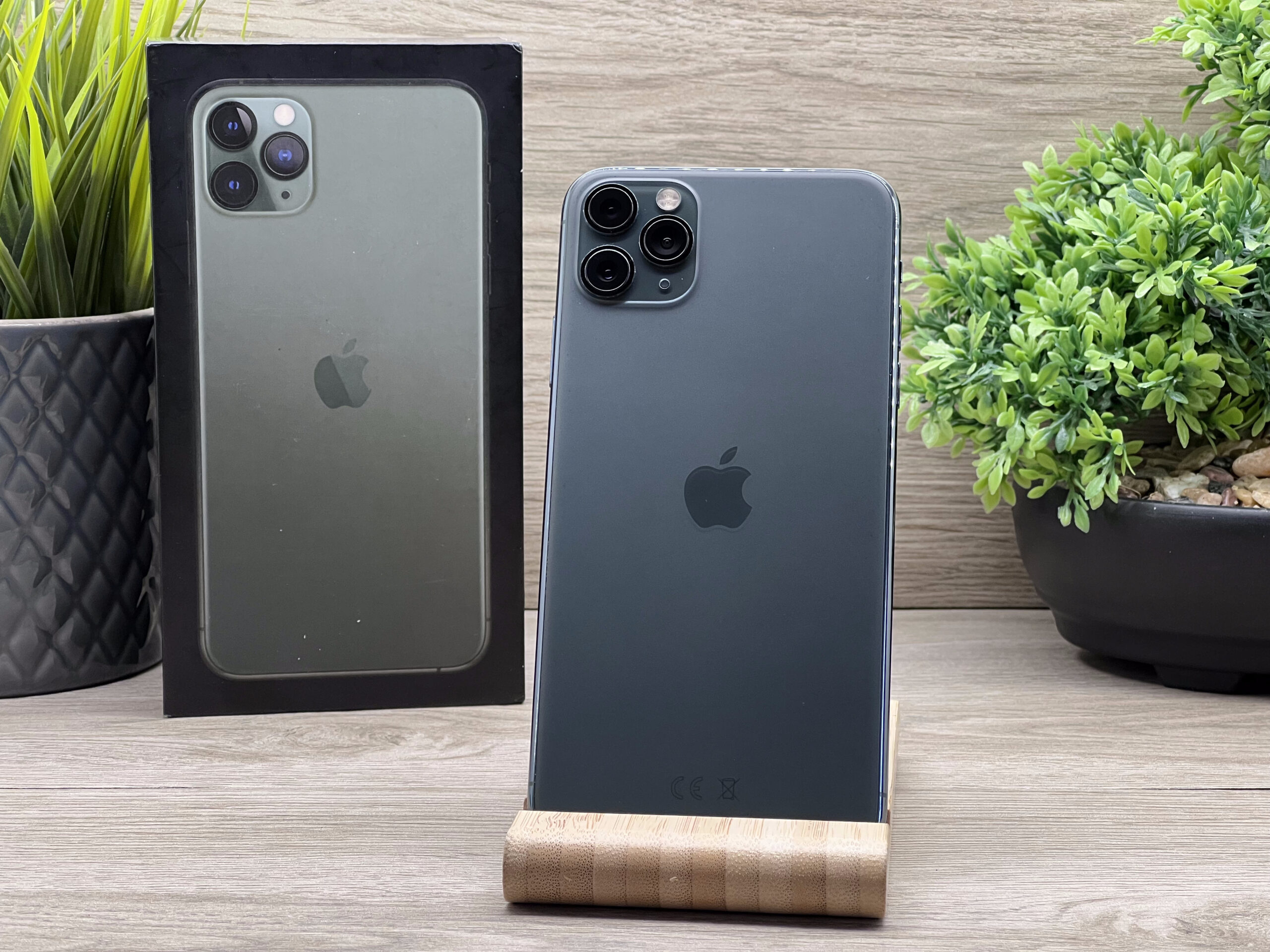 Hibátlan iPhone 11 Pro Max Midnight Green 64GB 2 ÉV Garanciával 100%