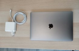 Apple MacBook Pro 13