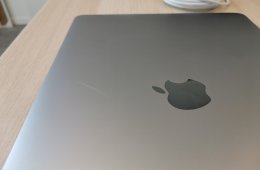 Apple MacBook Pro 13