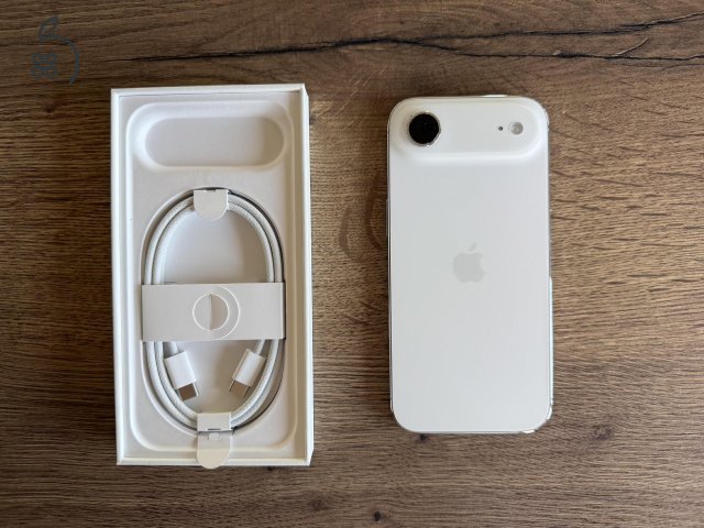 Gyári Állapot - Apple iPhone 17 Air 256GB Cloud White - 7 Hónap APPLE GARANCiA