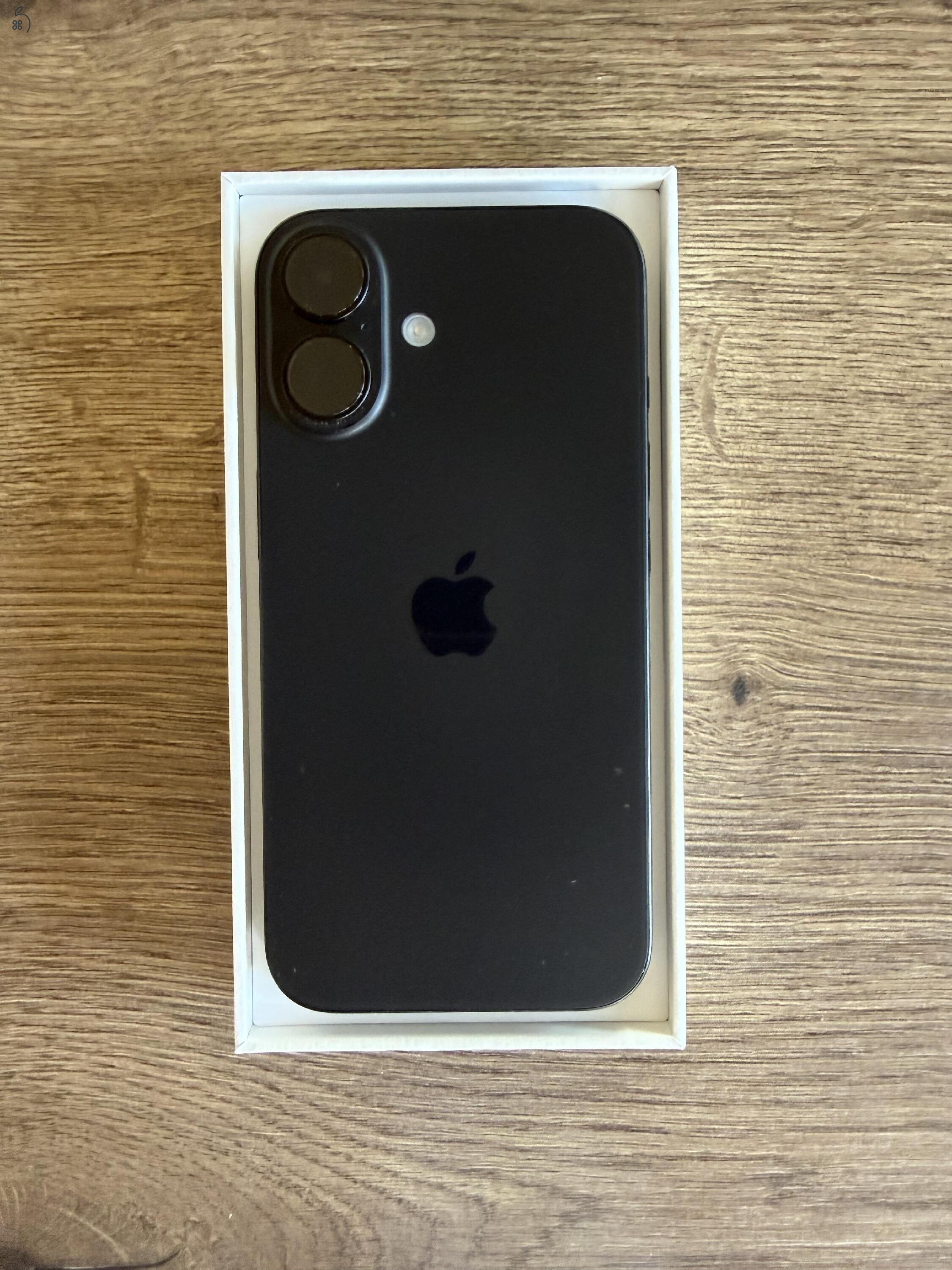 Apple iPhone 16 128 GB Black 100% Akkumulátor 2026.11.14-ig Apple Garancia - Házhozszállítás