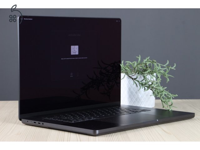 MACBOOK PRO 16