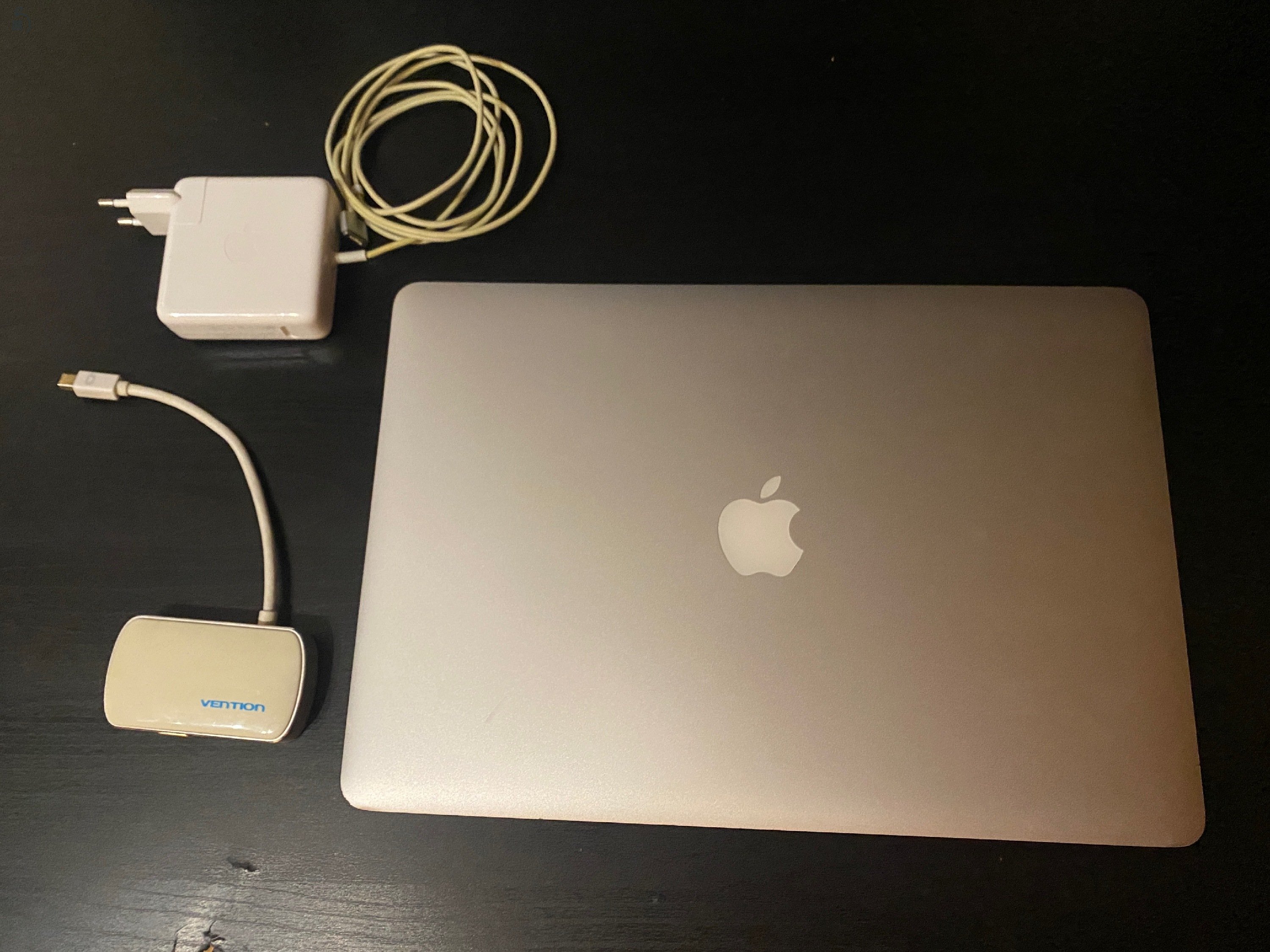 megkímélt munkagépem ajándék HDMI-Dsub elosztóval