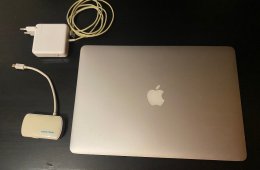 megkímélt munkagépem ajándék HDMI-Dsub elosztóval