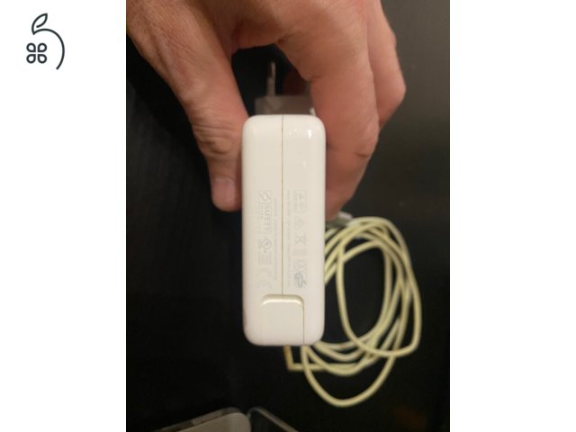 megkímélt munkagépem ajándék HDMI-Dsub elosztóval