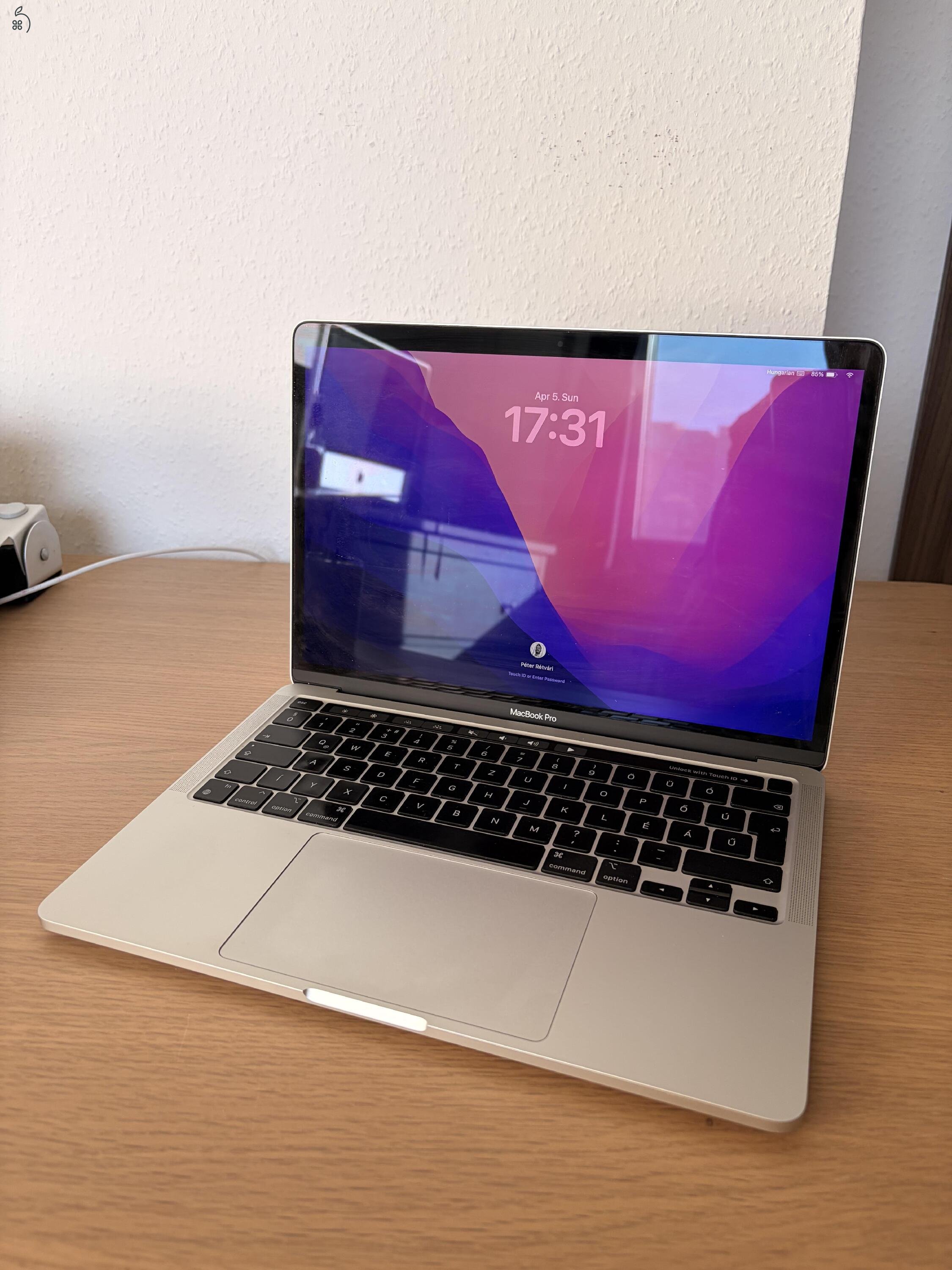 MacBook Pro M2 13” 8GB/512GB – GARANCIÁS 2026.04-ig, iCentre, Makulátlan, Dobozos