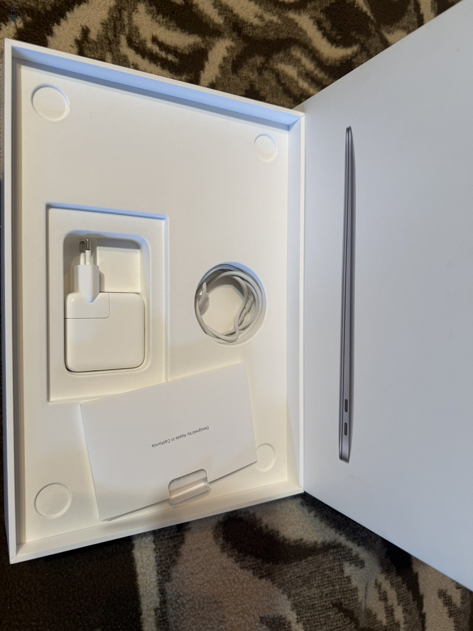 Macbook Air M1, magyar kiosztású billentyűzet