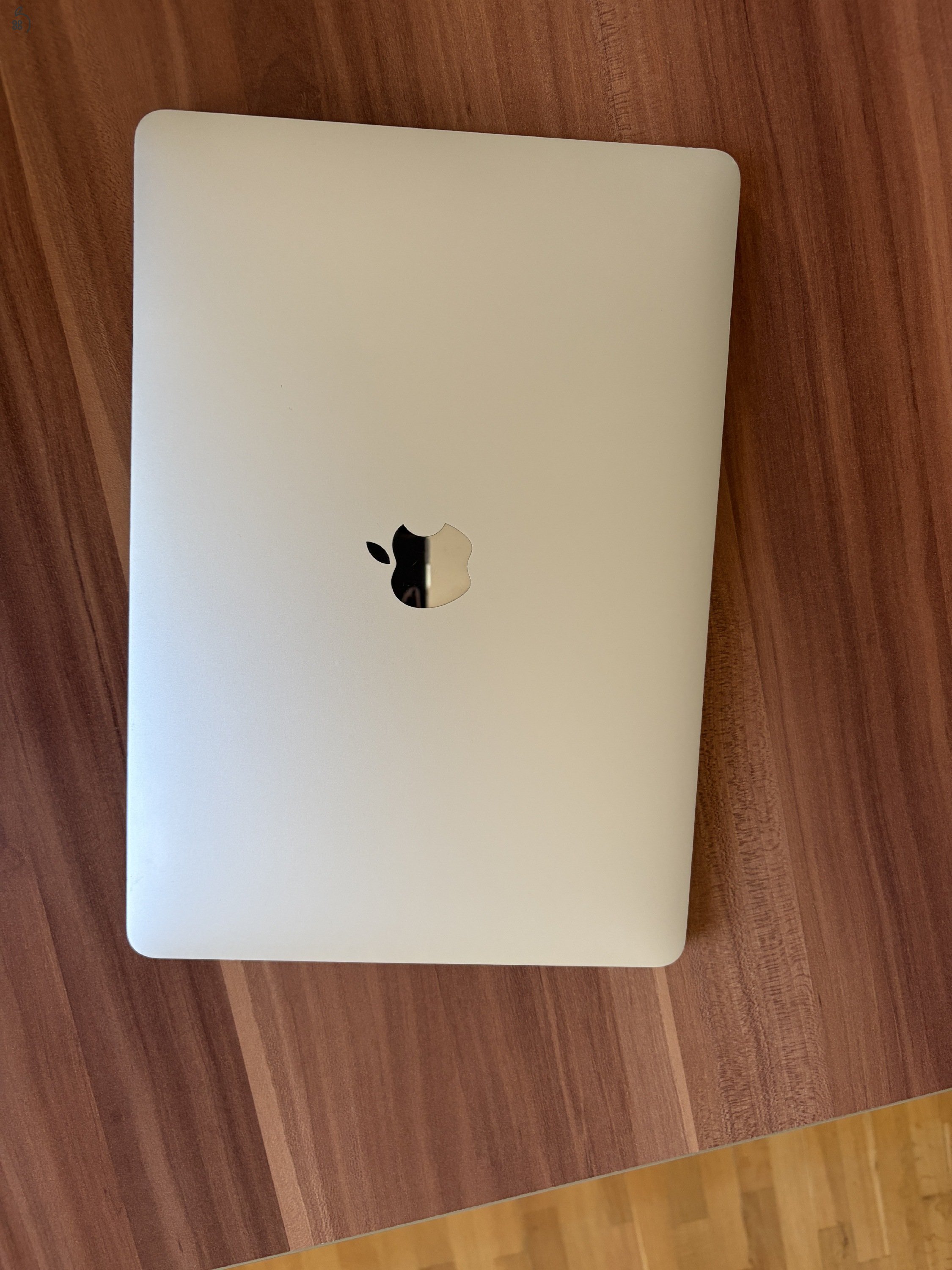 MacBook Air M1 (2020) 8/256GB - 100% AKKU! - Kihasználatlanság miatt eladó