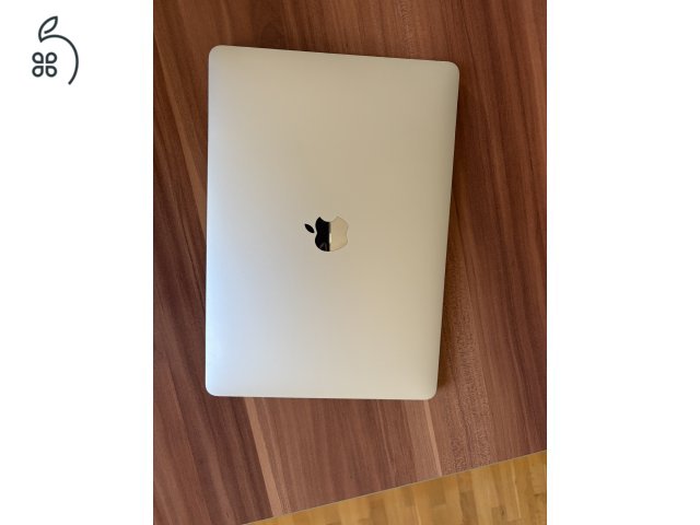 MacBook Air M1 (2020) 8/256GB - 100% AKKU! - Kihasználatlanság miatt eladó