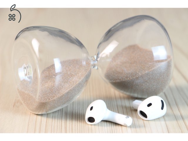 Apple Airpods 4 (ANC) C+ US-7936