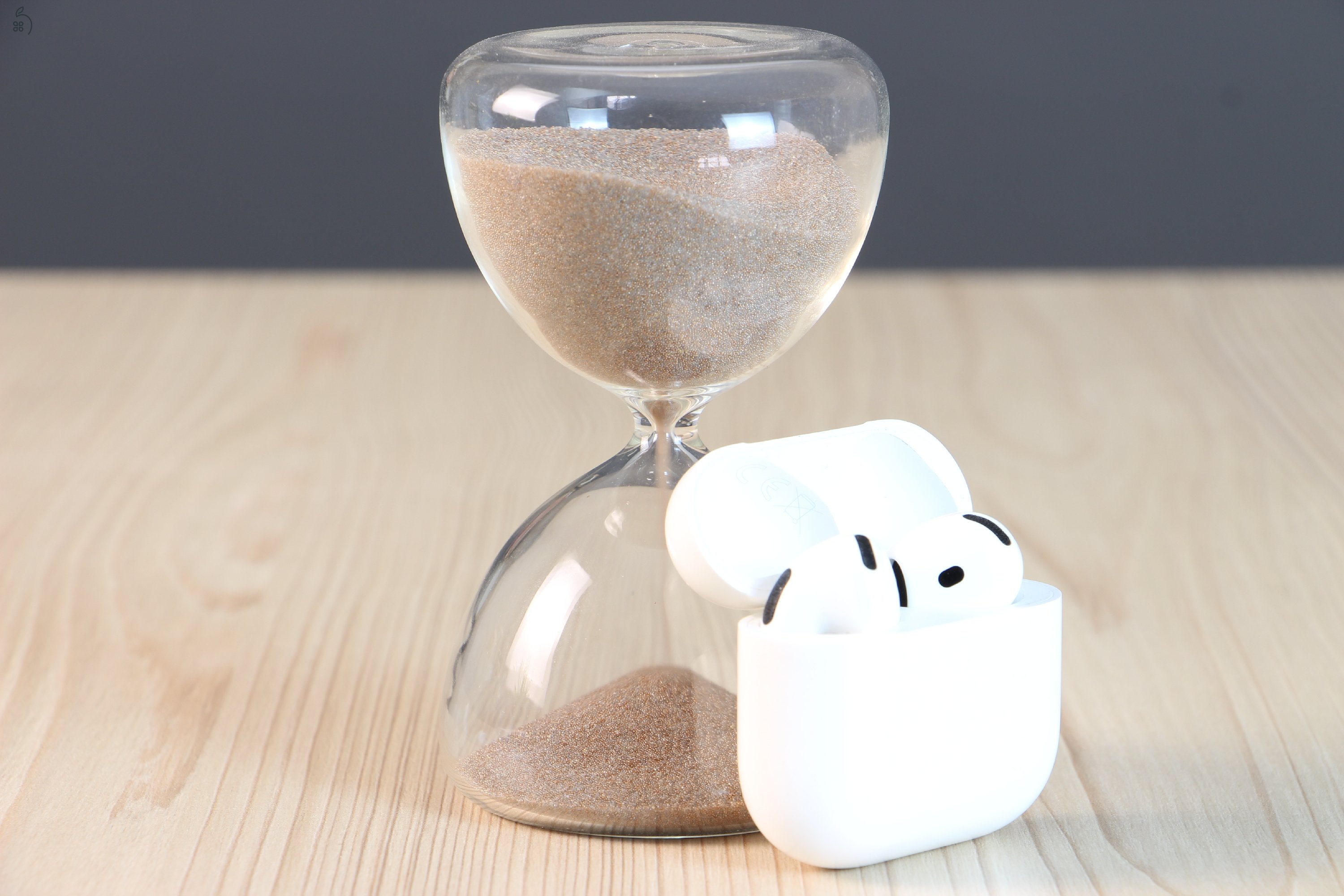 Apple Airpods 4 (ANC) C+ US-7936