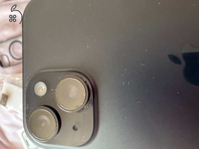 Eladó iPhone 15 128 GB fekete