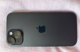 Eladó iPhone 15 128 GB fekete