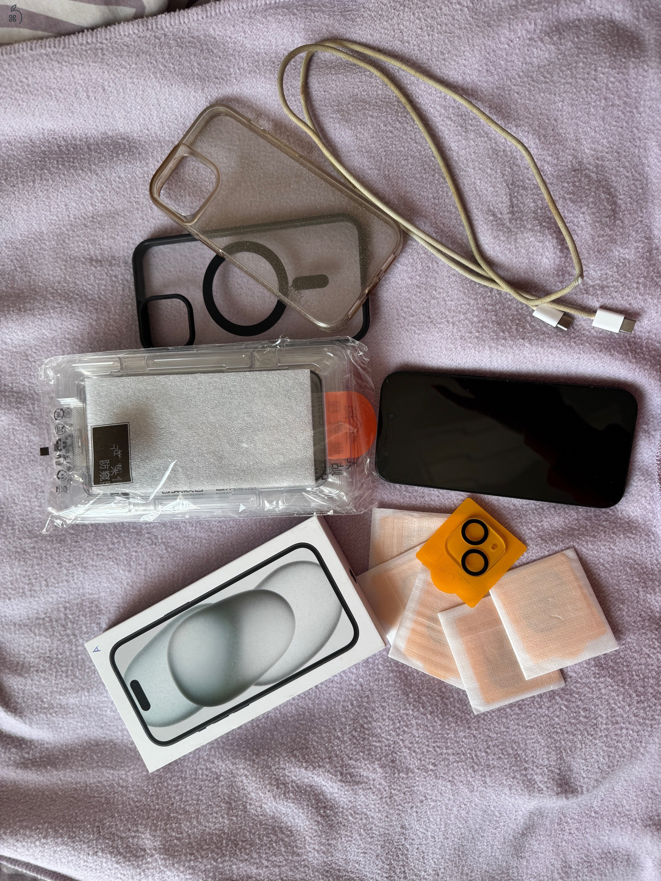 Eladó iPhone 15 128 GB fekete