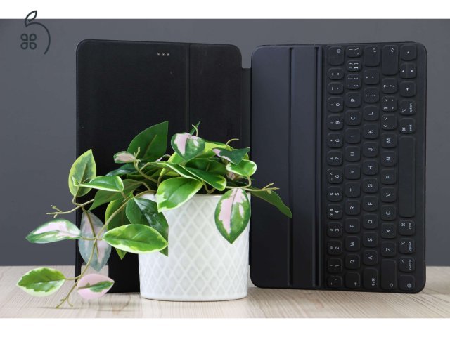 Apple Magic Keyboard Folio iPad Pro / Air 11” – praktikus, gyári billentyűzet tok kedvező áron