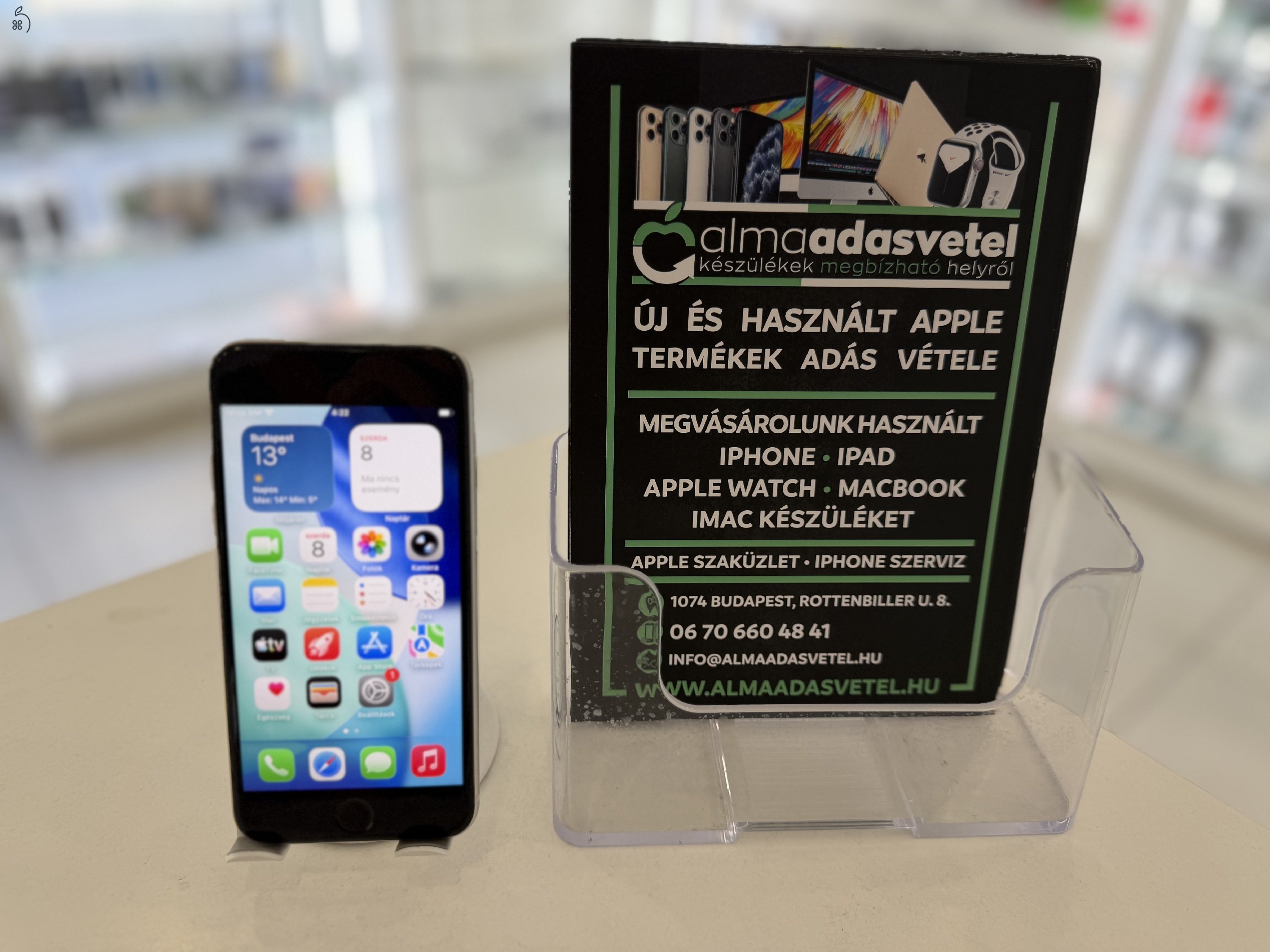 iPhone SE 2022 3Gen. 64GB Független/1-3 hónap gar./Akku 100%/p4833