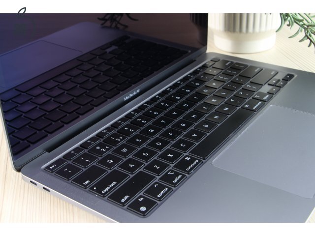 Apple Macbook Air 13