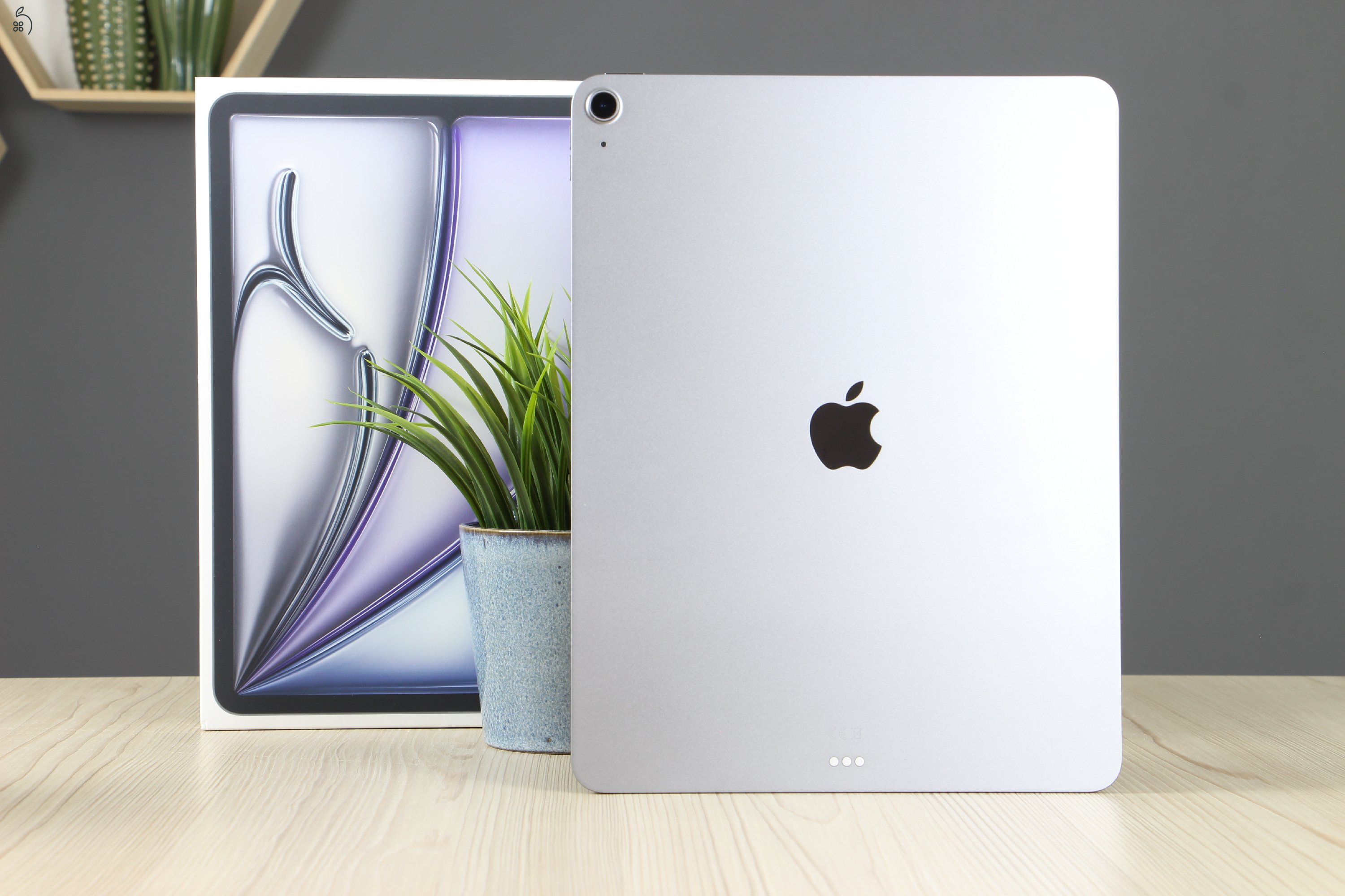 Újszerű Apple iPad Air 13