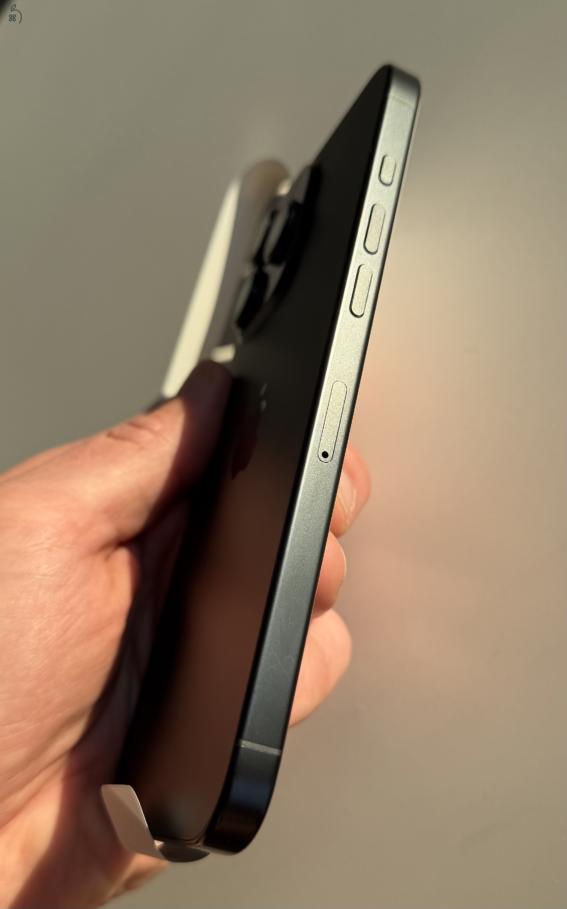 iPhone 16 Pro Max 512 GB – Black Titanium – ÚJ, aktiválatlan (AppleCare+ 2027-ig)