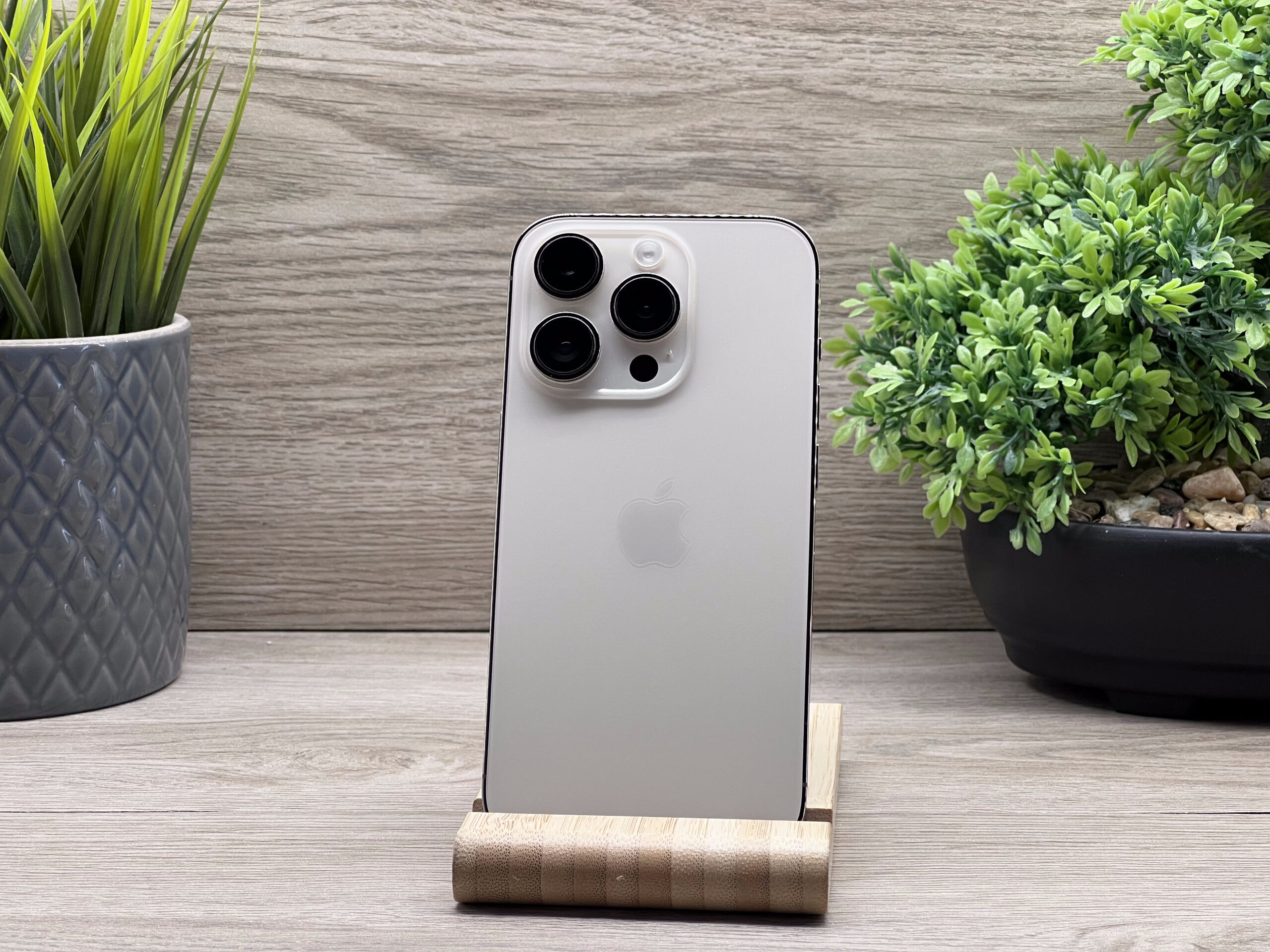 Hibátlan iPhone 14 Pro Gold 512GB 2 ÉV Garanciával 100%