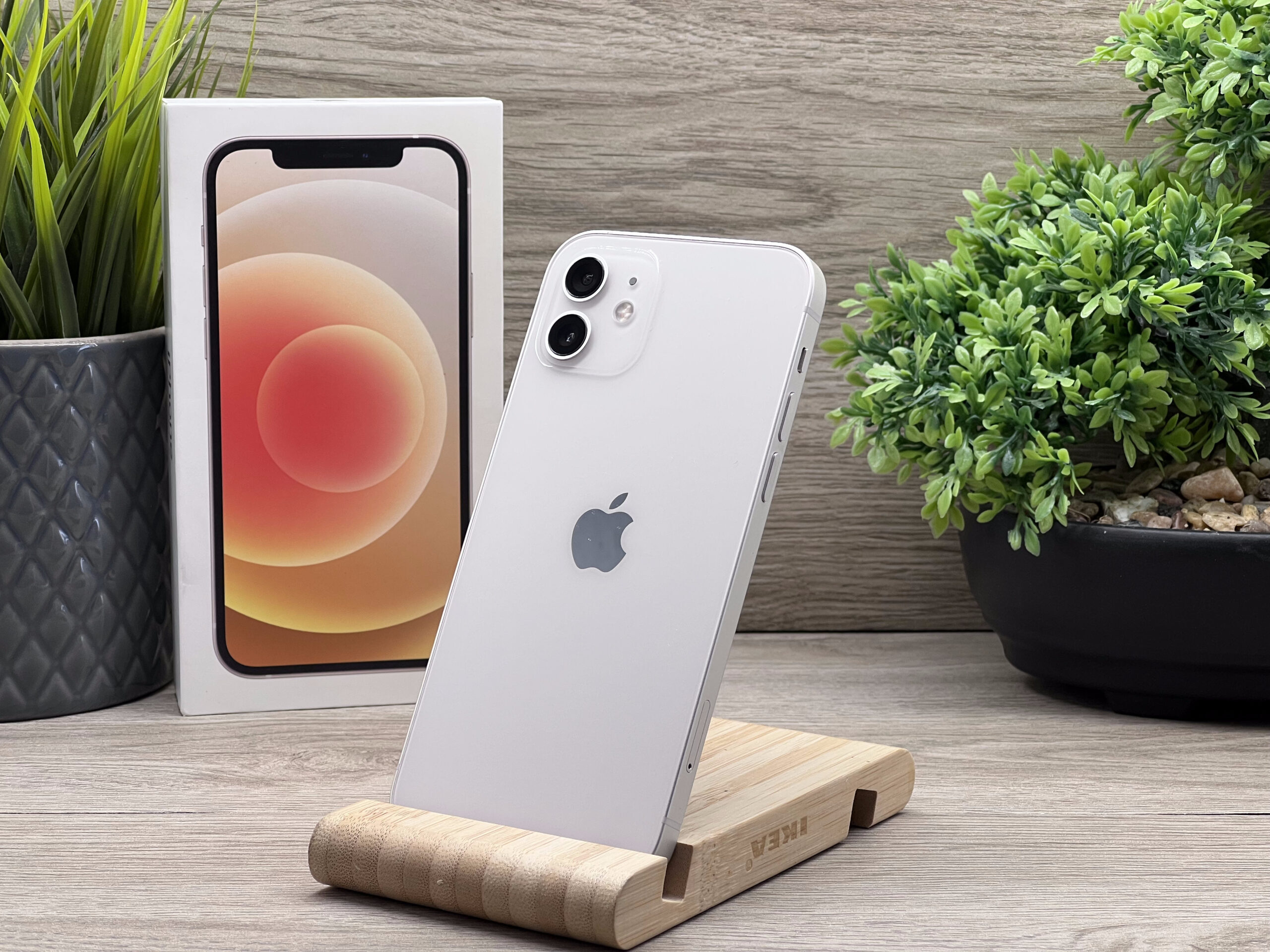 iPhone 12 White 64GB 2 ÉV Garanciával 93%