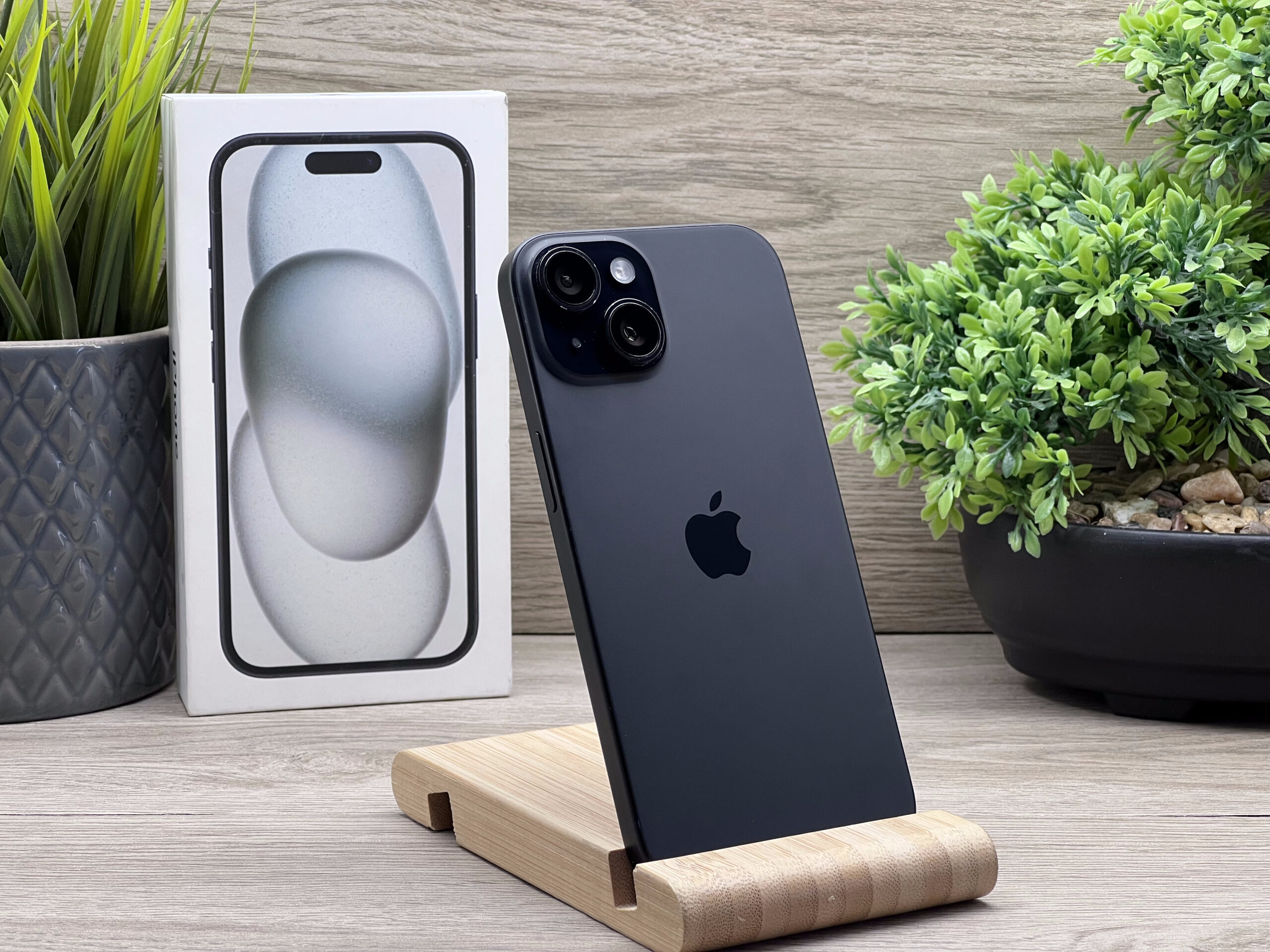 iPhone 15 Black 128GB 2 ÉV Garanciával