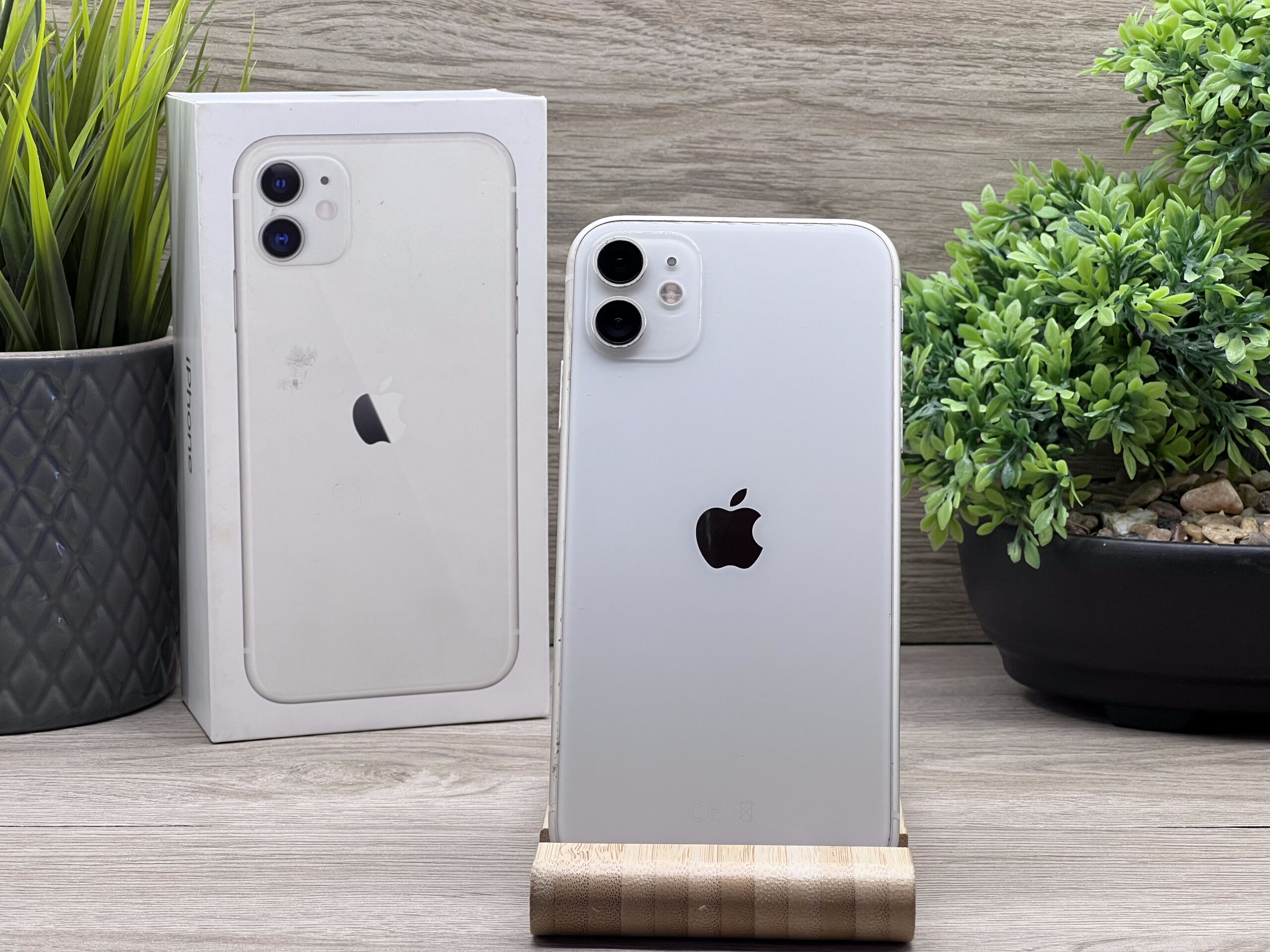 iPhone 11 White 128GB 2 ÉV Garanciával 100%