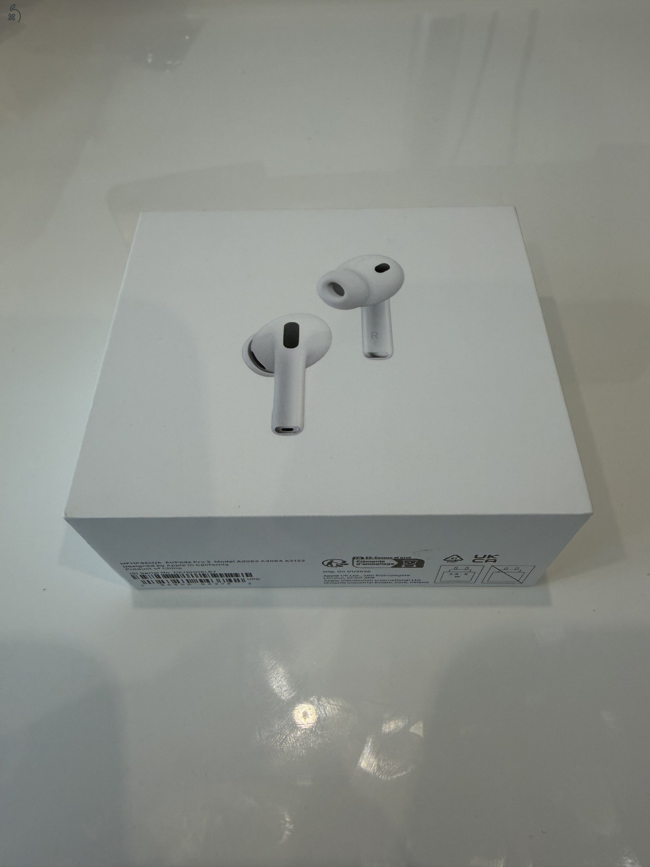 RAKTÁRON Apple AirPods Pro 3 USB-C Bontatlan / 1 év gari