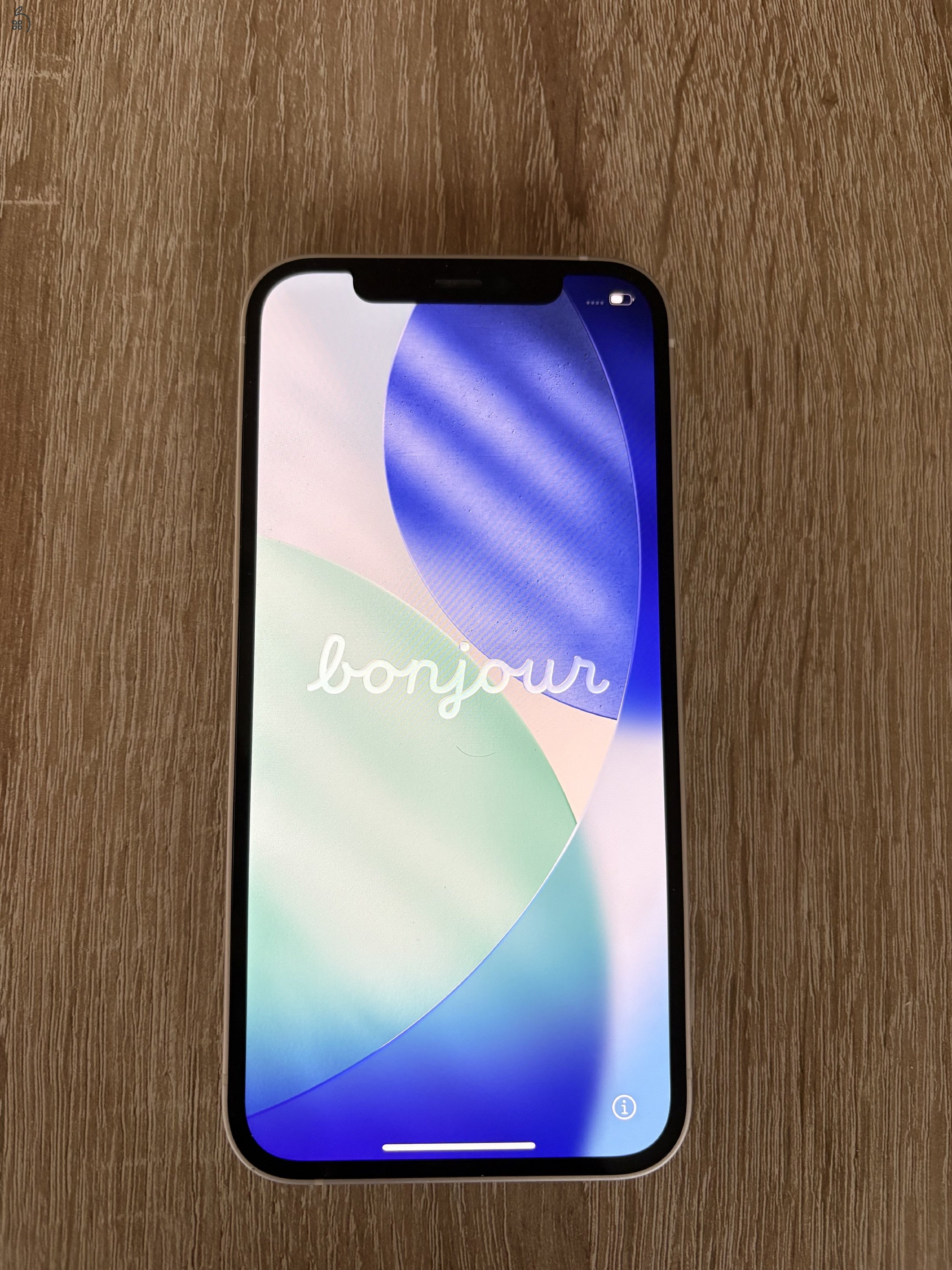 Iphone 12 128 GB hibátlan állapotú, karcmentes 