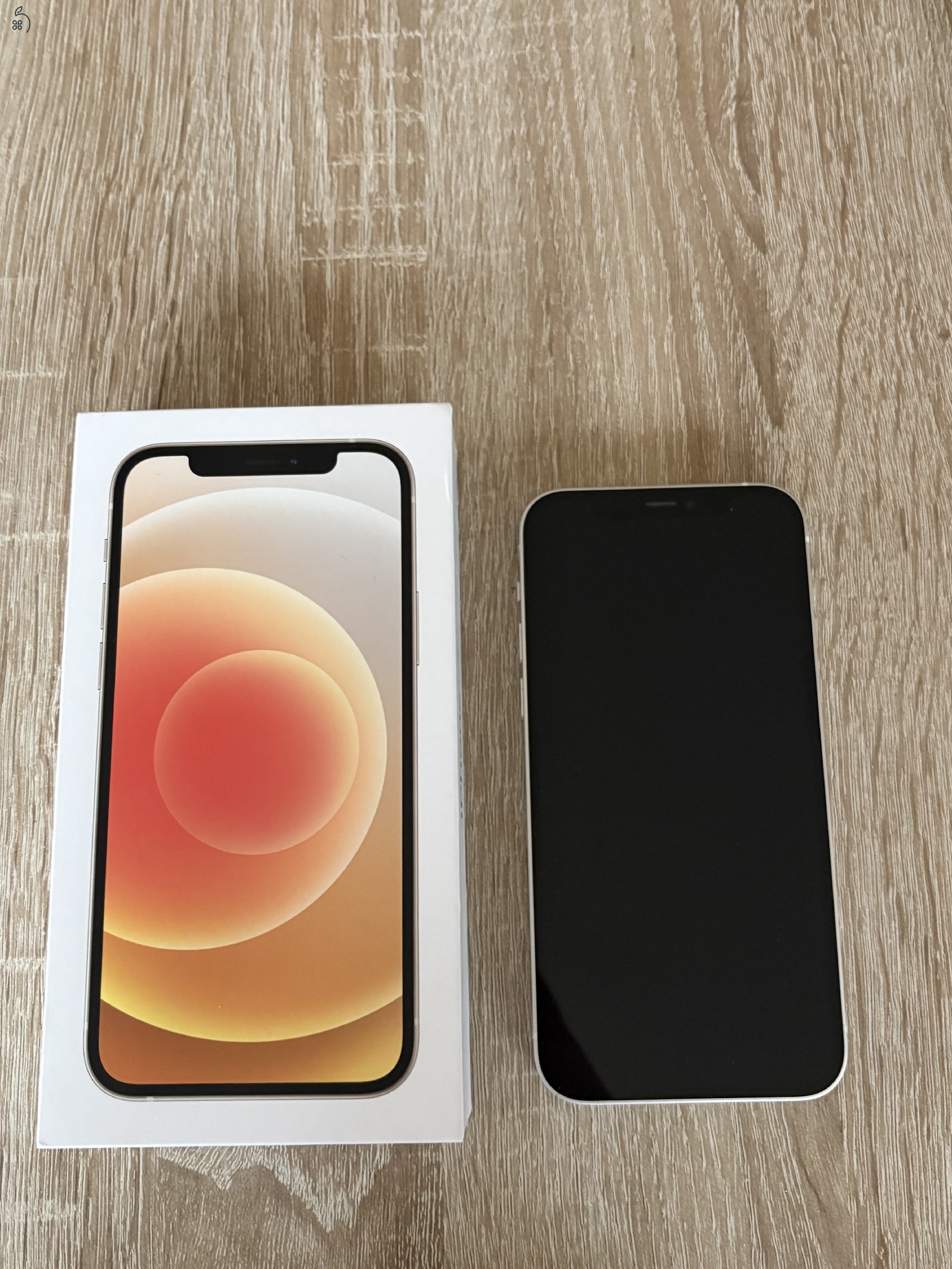 Iphone 12 128 GB hibátlan állapotú, karcmentes 
