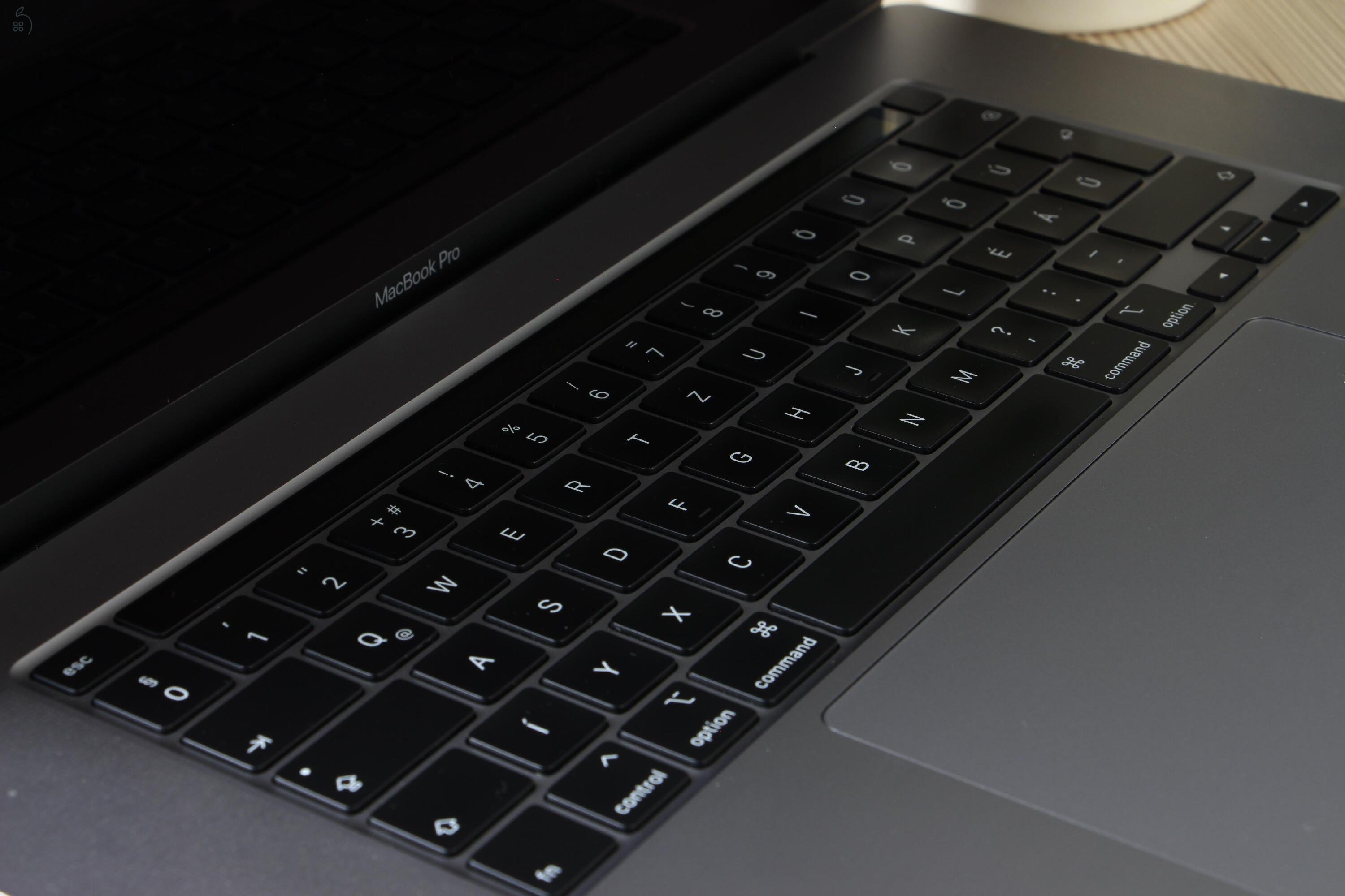 MacBook Pro 16