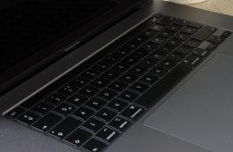 MacBook Pro 16