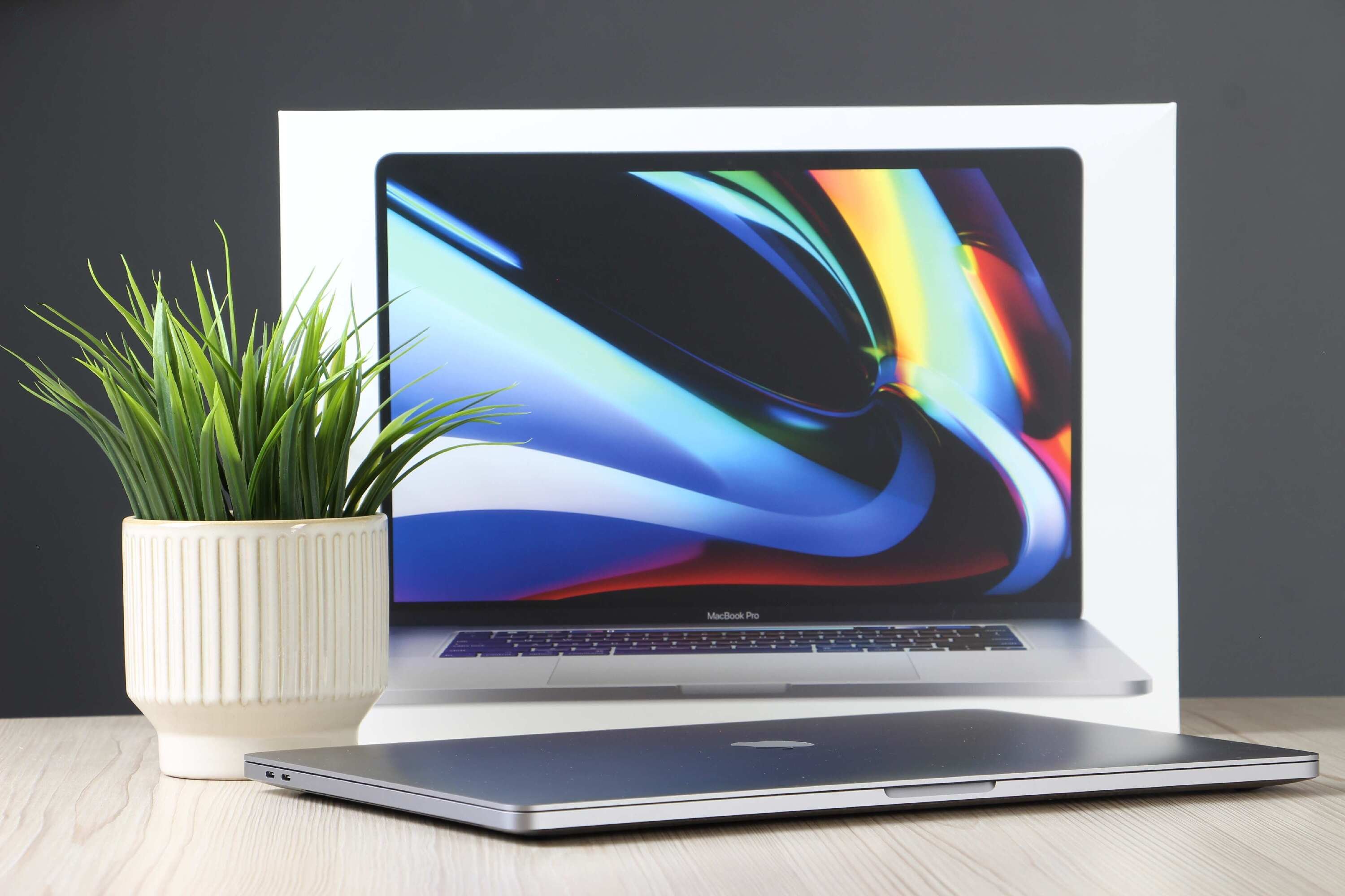 MacBook Pro 16