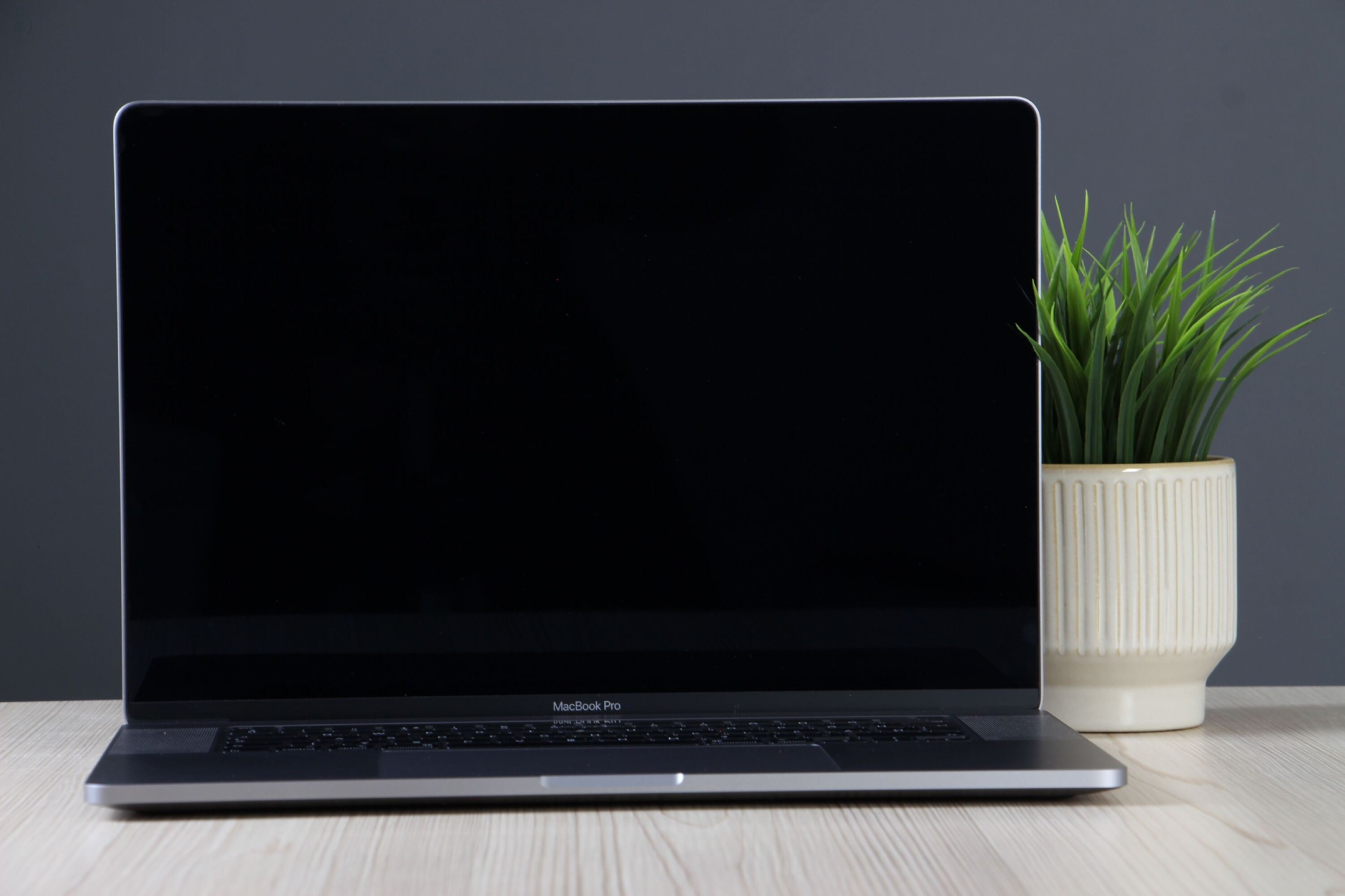 MacBook Pro 16