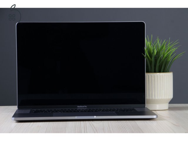 MacBook Pro 16