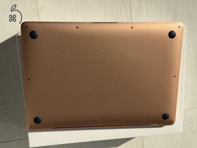 hibátlan, karcmentes MacBook Air M1, 2020, 512 GB SSD, 8 GB RAM, rose gold