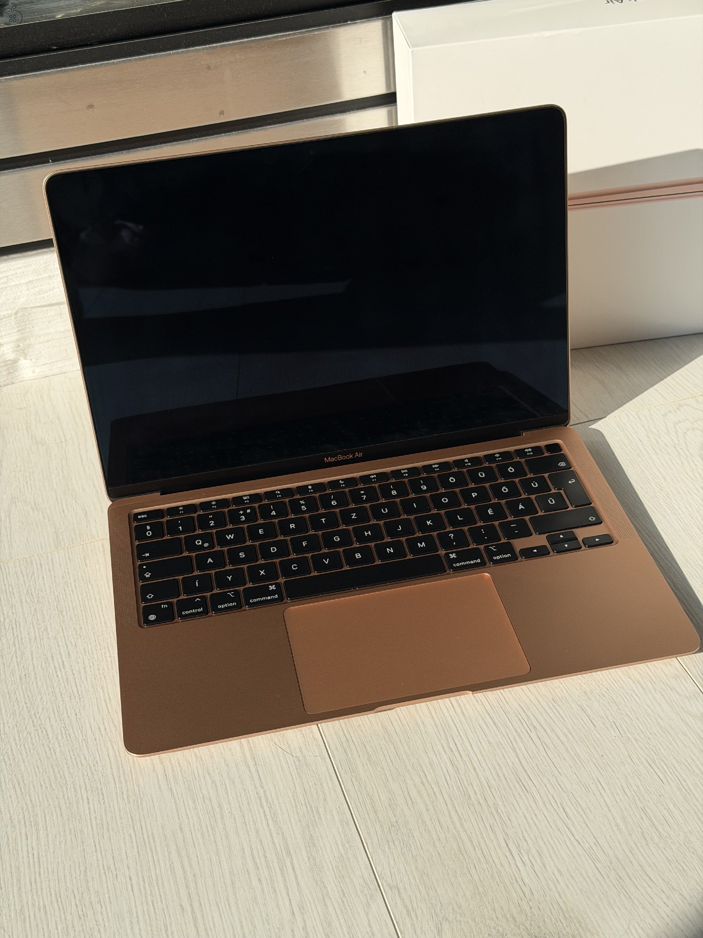 hibátlan, karcmentes MacBook Air M1, 2020, 512 GB SSD, 8 GB RAM, rose gold