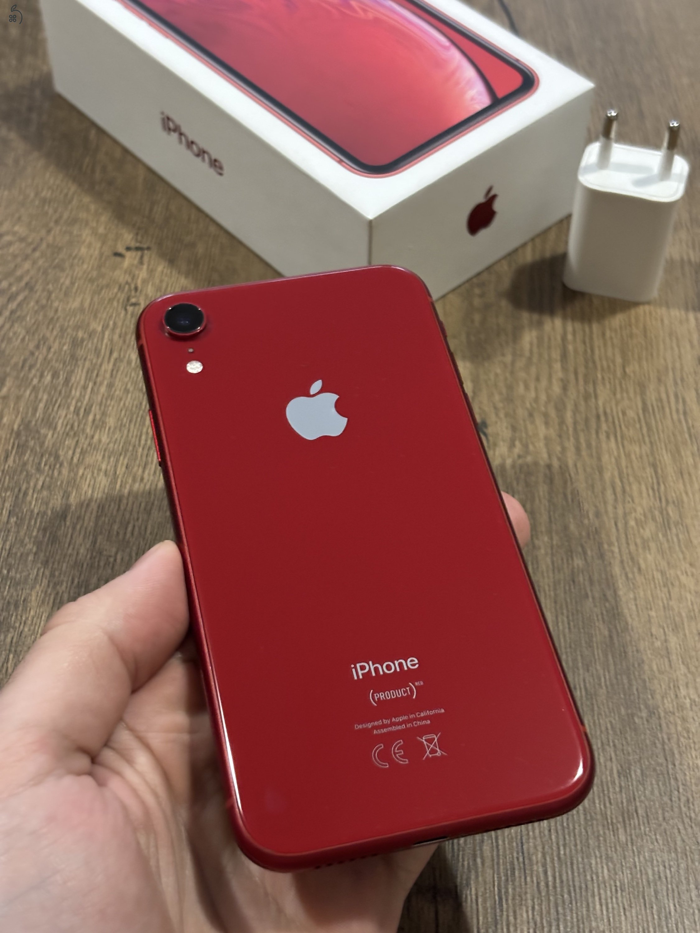 iPhone XR 64GB 100% akksi Független